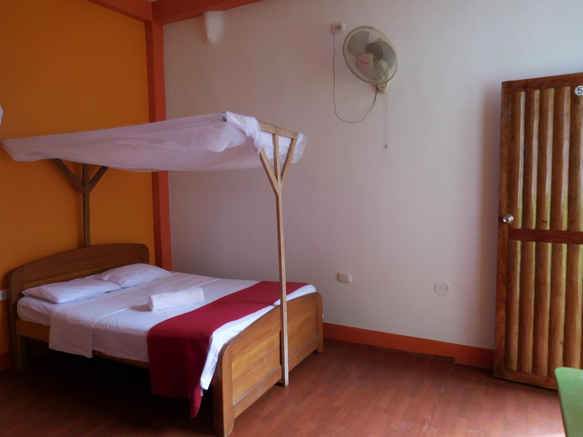Tambopata Hostel Пуэрто-Мальдонадо Экстерьер фото